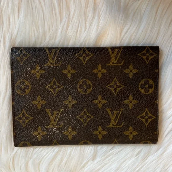 Louis Vuitton Monogram Passport Organizer Wallet - Picture 10 of 13